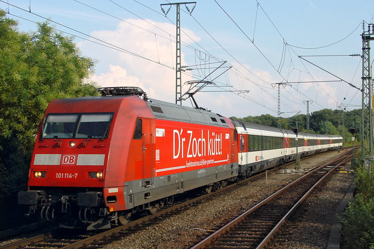 101 114 mit IC 184 bei km 16,8 (August 2015)