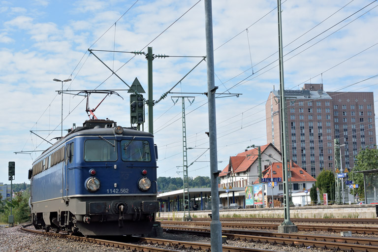 1142 562 bei km 15,4 (September 2015)