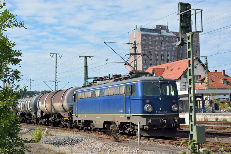 1142 562 bei km 15,6 (September 2015)