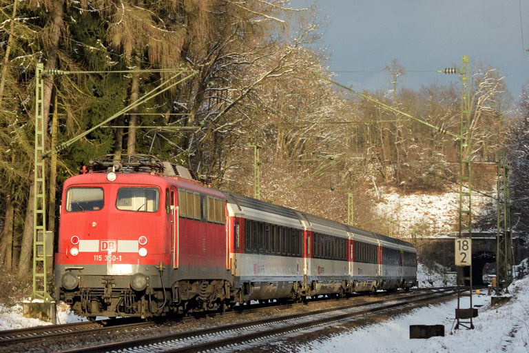 115 350 mit IC 281 bei km 18,2 (Januar 2015)