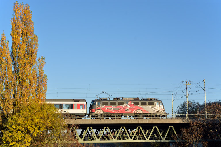115 509 mit IC 281 bei km 14,6 (November 2015)