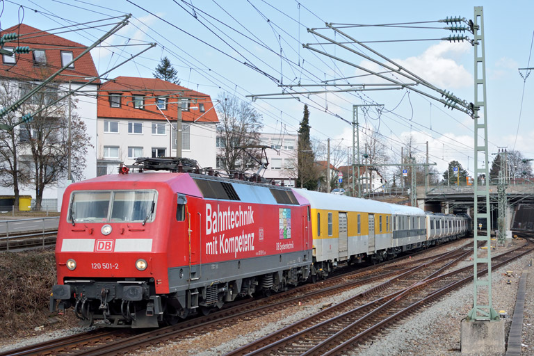 120 501 bei km 15,4 (Februar 2015)