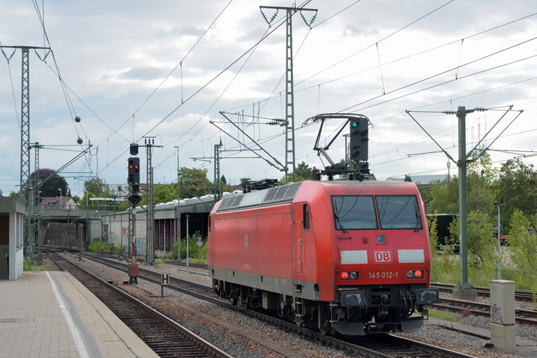 145 012 als T 66699 bei km 15,6 (Juli 2015)