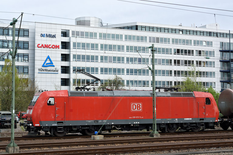 185 015 bei km 15,6 (April 2015)