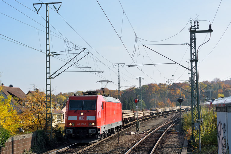 185 251 als GB 62543 bei km 16,8 (Oktober 2015)