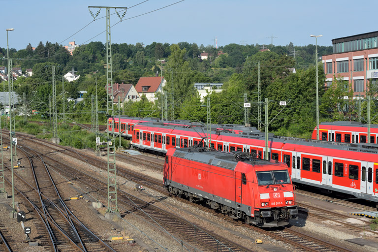 185 261 als T 66699 bei km 16,0 (Juli 2015)