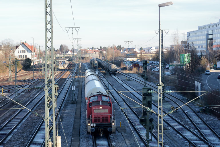 294 664 bei km 15,8 (Dezember 2015)