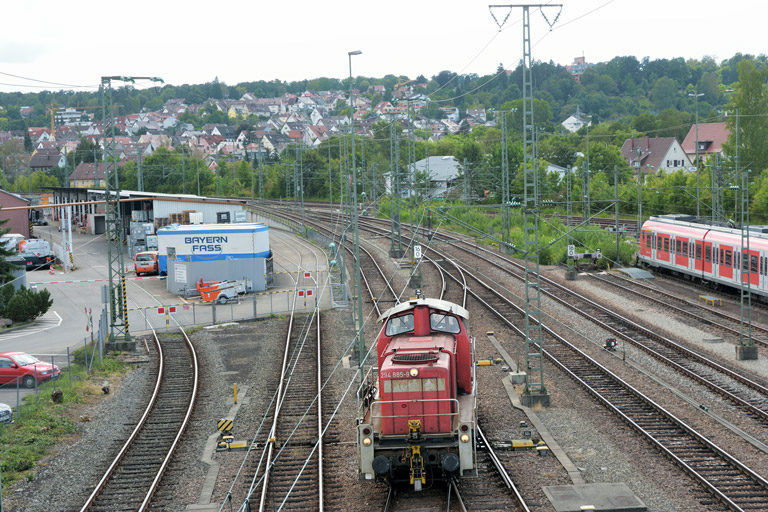 294 885 bei km 16,0 (August 2015)