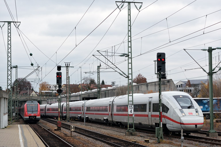 Baureihe 412 (Tz 9002) als LPFT-A 92515 bei km 15,4 (November 2015)