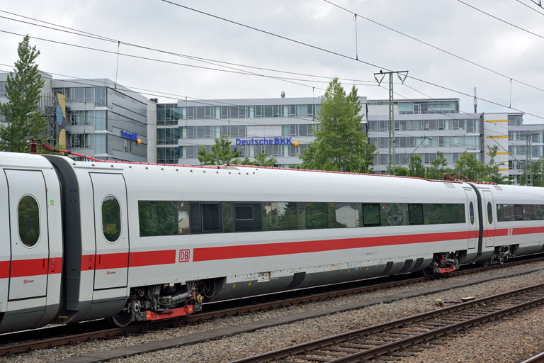 810 102 bei km 15,6 (Juni 2015)