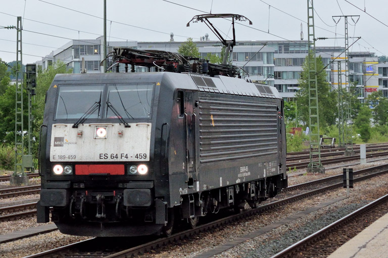 ES 64 F4-459 als T 66699 bei km 15,6 (Juni 2015)