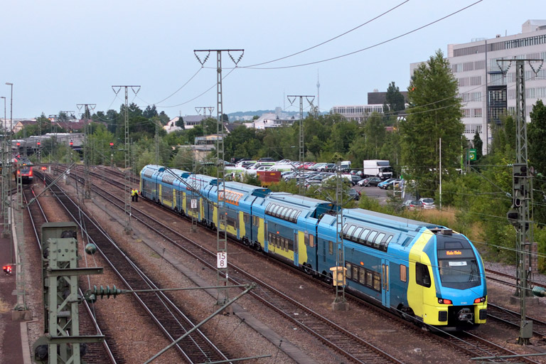 Stadler "Kiss" ET 601 bei km 15,8 (Juli 2015)