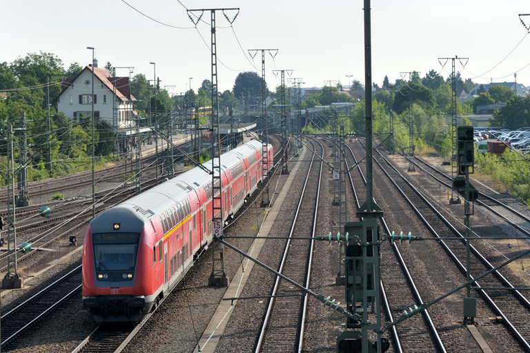 RE 19035 bei km 15,8 (Juli 2015)