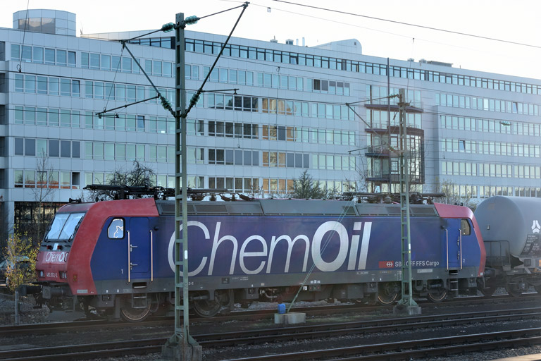 482 012 bei km 15,6 (Dezember 2015)