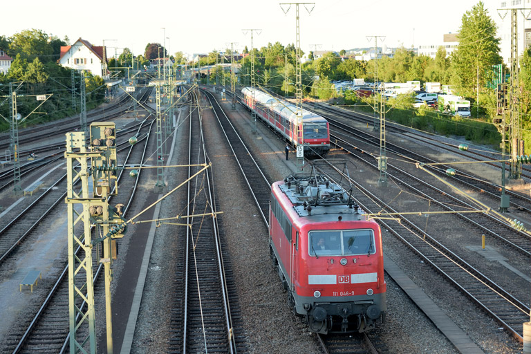 111 046 bei km 15,8 (Juni 2016)