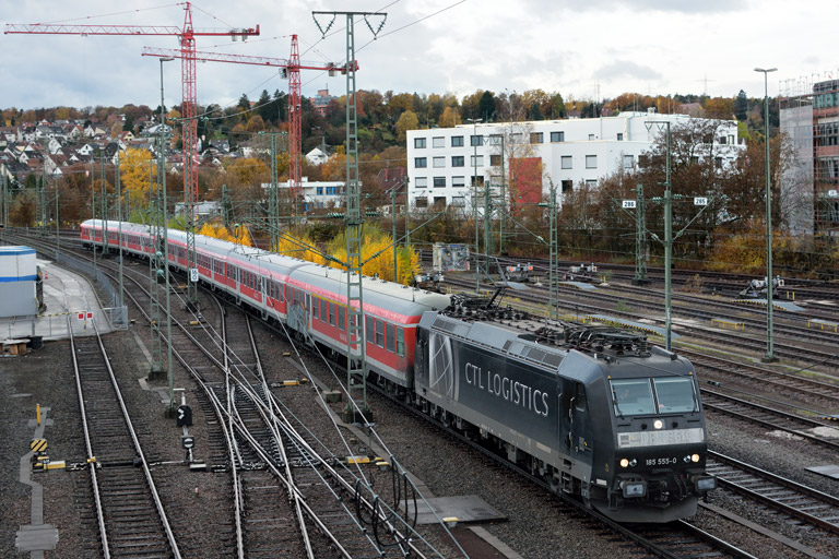 185 555 mit RE 19074 bei km 16,0 (November 2016)