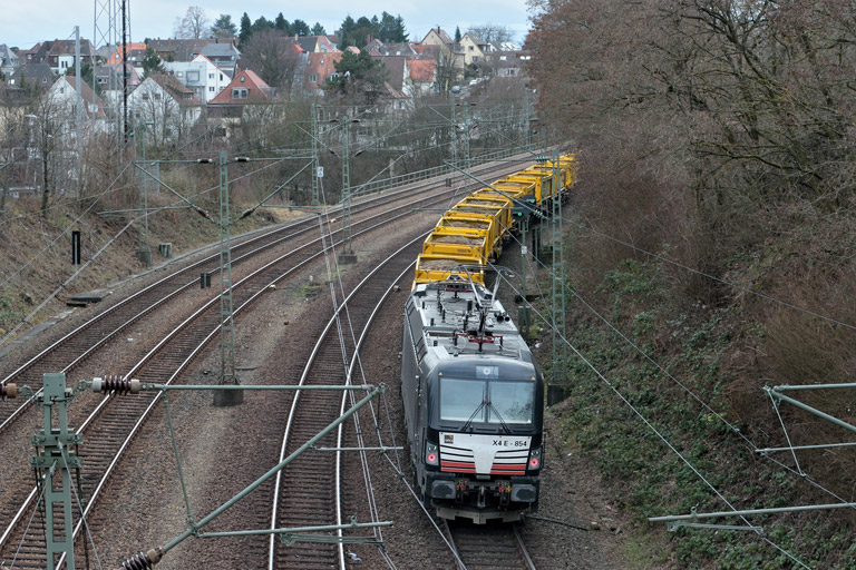 193 854 bei km 14,6 (Februar 2016)