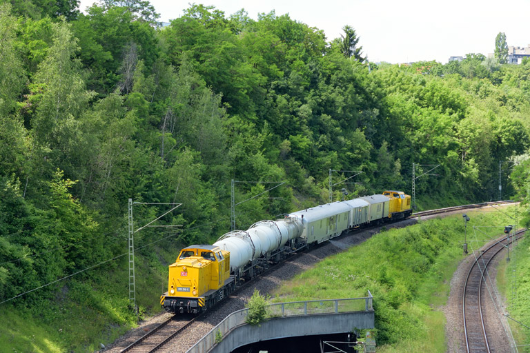 203 316 mit Bauz 91449 bei km 13,8 (Juni 2016)