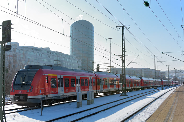 430 083 bei km 15,6 (Januar 2016)