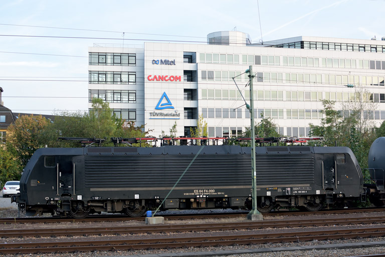 ES 64 F4-990 bei km 15,6 (September 2016)