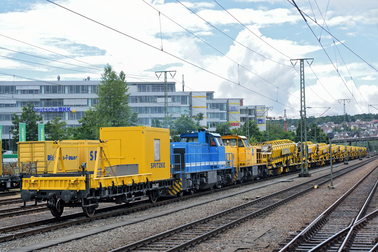275 846 und 275 843 bei km 15,8 (Juli 2016)