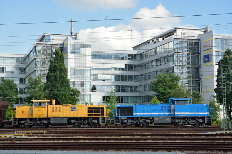 275 843 und 275 846 bei km 15,8 (Juli 2016)