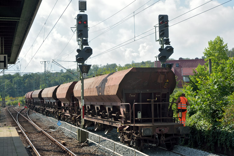 Schotterwagenzug bei km 16,8 (August 2016)