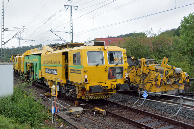 Gleisstopfmaschinen bei km 16,8 (August 2016)