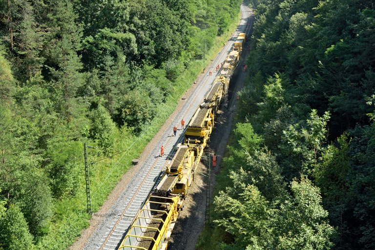 Gleisbauzug bei km 20,4 (August 2016)