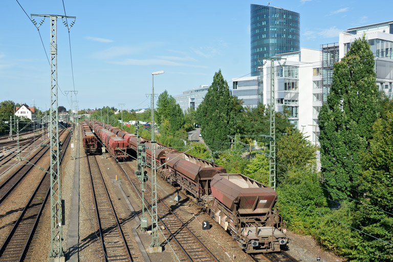 Schotterwagenzug bei km 15,8 (August 2016)