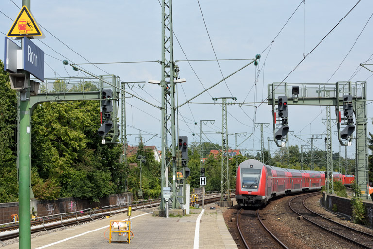 RE 19035 bei km 16,6 (August 2016)
