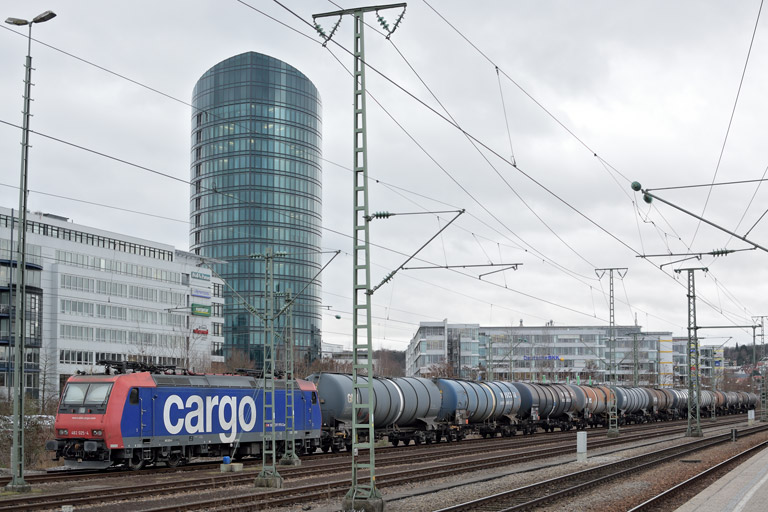 482 025 bei km 15,6 (Februar 2016)