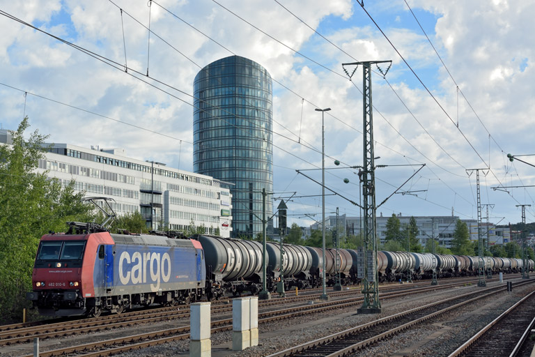 482 010 bei km 15,6 (August 2016)