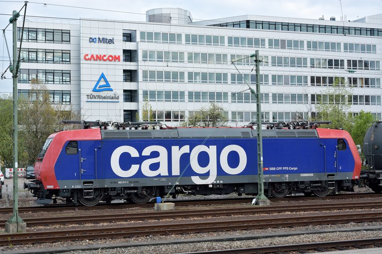 482 017 bei km 15,6 (April 2016)