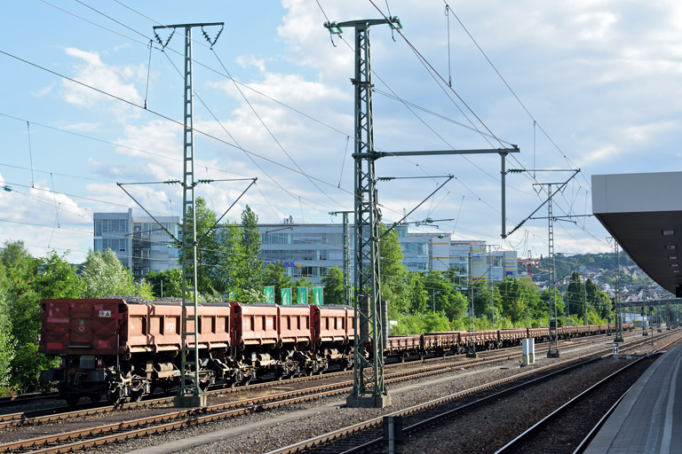 Schotterwagenzug bei km 15,8 (Juli 2016)