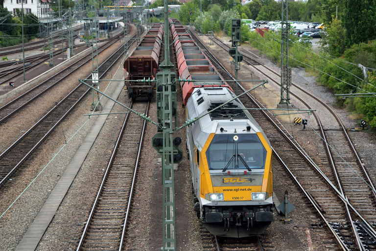 V500.17 (Voith Maxima 40CC) bei km 15,8 (August 2016)