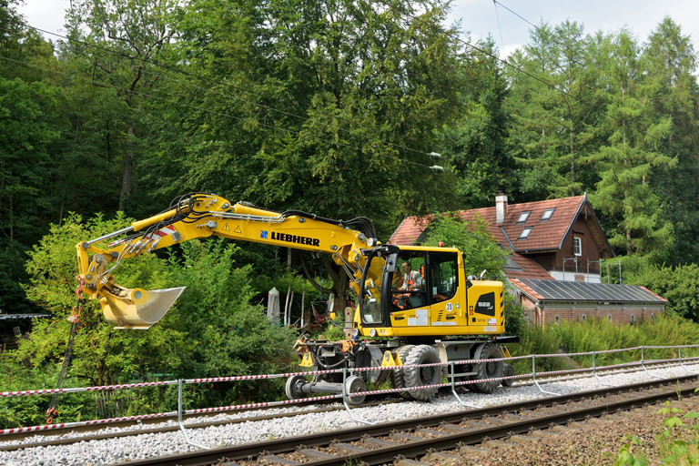 Zweiwegefahrzeug bei km 18,4 (Juli 2016)