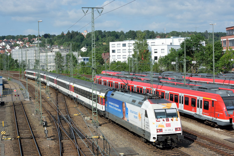 101 055 mit IC 284 bei km 16,0 (Juni 2017)