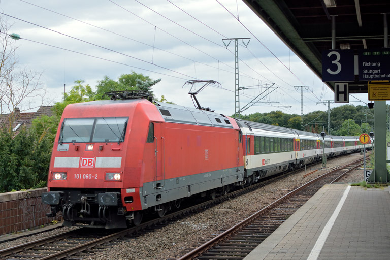 101 060 mit IC 184 bei km 16,8 (September 2017)