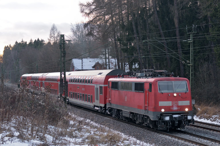 111 091 mit RE 19038 bei km 18,2 (Januar 2017)