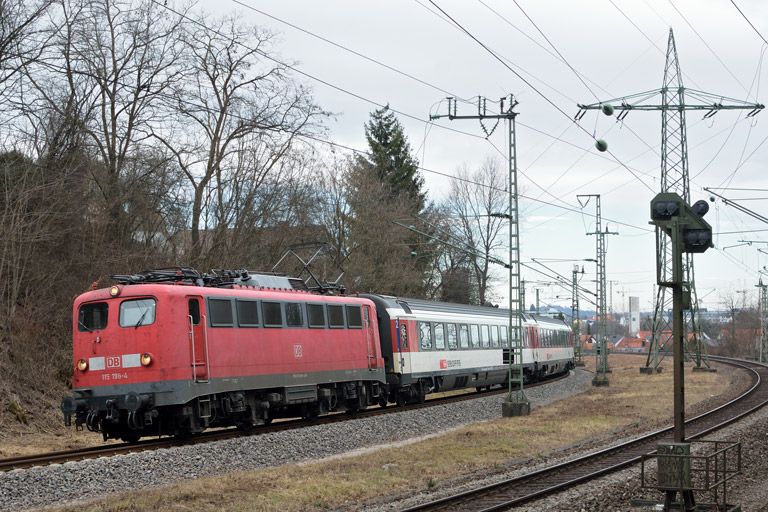 115 198 mit IC 185 bei km 17,4 (Februar 2017)
