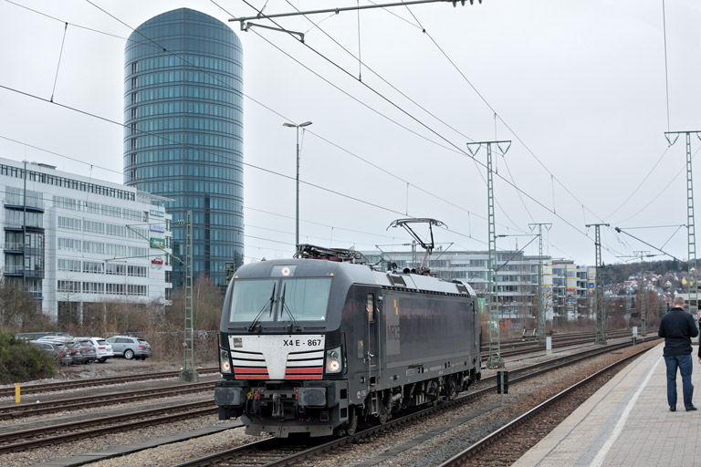 193 867 als Tfzf 81714 bei km 15,6 (Februar 2017)