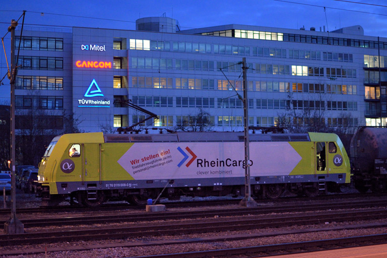 119 008 bei km 15,6 (Februar 2017)