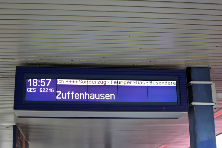 Ank&uuml;ndigung des "Feurigen Elias" bei km 15,6 (Juli 2017)