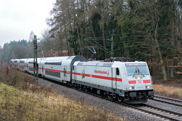 146 561 mit IC 2388/RE 52388 bei km 18,2 (Januar 2018)