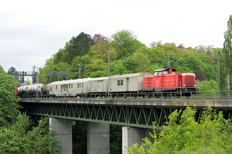 212 298 mit Bauz 92201 bei km 14,6 (April 2018)