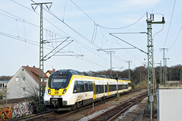 3442 206 als RE 4778 bei km 16,8 (April 2018)