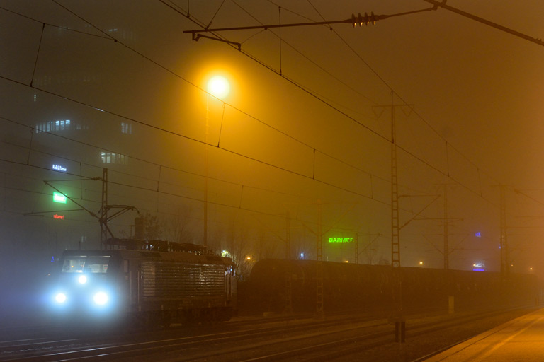 ES 64 F4-106 bei km 15,6 (Dezember 2018)