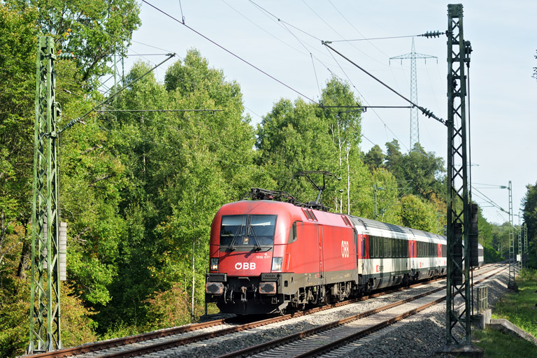 &Ouml;BB 1016 017 mit IC 189 bei km 22,2 (September 2018)