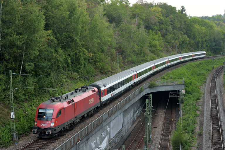 &Ouml;BB 1016 017 mit IC 283 bei km 13,8 (September 2018)